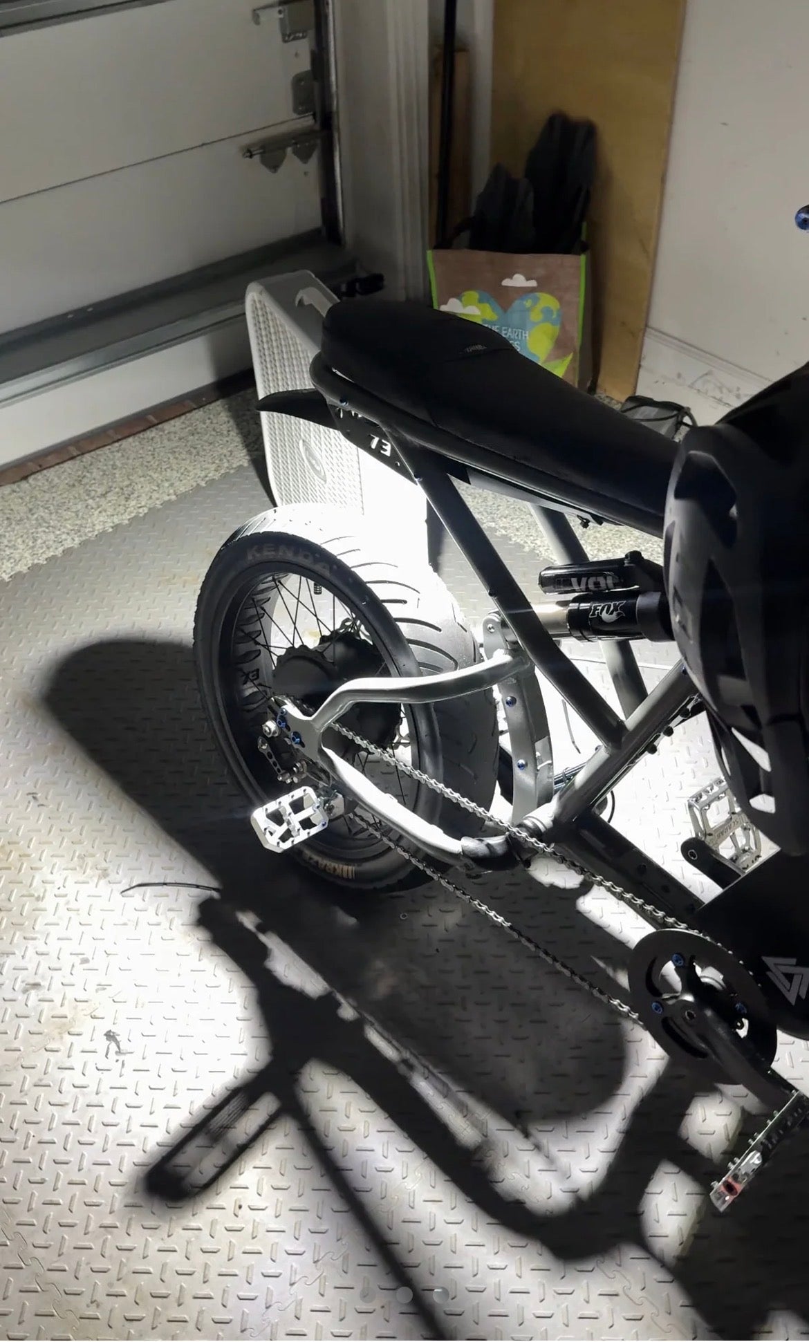 Super 73 plug and play rocket light ￼